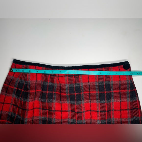 Y2K Red Plaid Mini Skirt Tartan Liz Claiborne Wool Skirt - Picture 10 of 12